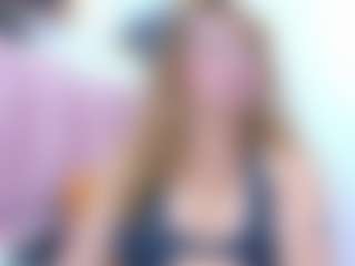 Live cam show with kazsandrah - Blonde Hair Middle Aged on Camsoda