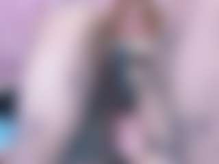 Live cam show with kazsandrah - Middle Aged on Cam Slut
