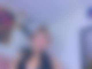 Live cam show with kazsandrah - Blonde Hair Middle Aged on madthumbs