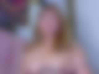 Live cam show with kazsandrah - Granny Dildo on Stripli.com