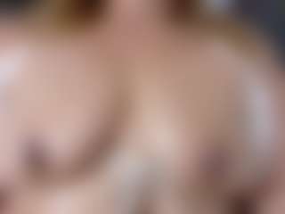 kazsandrah's Live Sex Cam Show