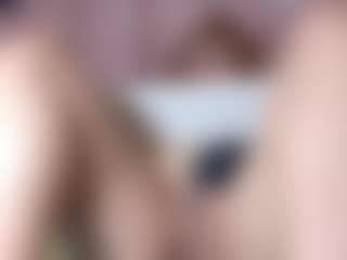 kazsandrah MILF webcam performer live streaming
