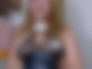 Live cam show with kazsandrah - Brown Eyes Mature on Camsoda