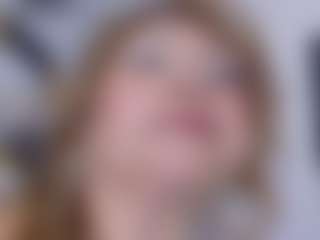 Live cam show with kazsandrah - Granny BBW on TeamSkeetLive