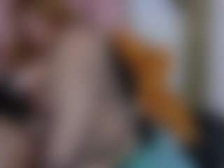 Live cam show with kazsandrah - Granny on Gym Cam Girls