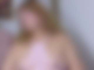 Live cam show with kazsandrah - White Blonde Hair on Hubzter Live | colombia