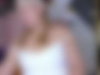 kazsandrah MILF webcam performer live streaming