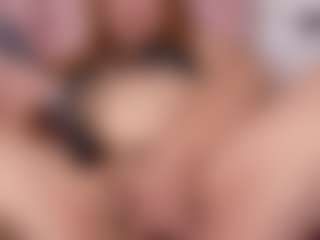 Live cam show with kazsandrah - Granny Big Ass on livesexfox.com