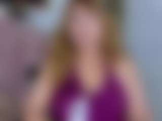 Live cam show with kazsandrah - Trimmed Granny on Dolls Live