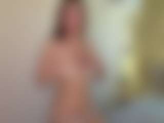 Live cam show with Adele - Jerk Off on UwU Esports