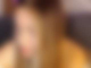 Live cam show with Aliceprice-lu - Curvy on Latina Girls