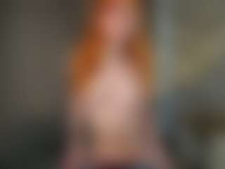 Live cam show with Vanessa - Mouth on chickslive.net