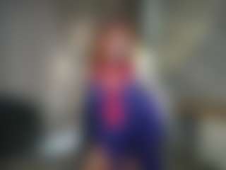 Live cam show with Vanessa - Red Hair on AdultVida.com