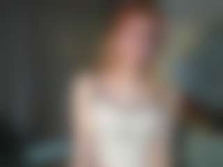 Live cam show with Vanessa - Flexible on CamClone