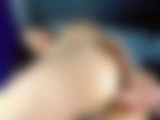 Eemily3's Live Sex Cam Show