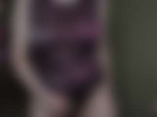 Live cam show with EvaLawrence - Blonde Hair on Fapmatic.com