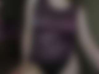 Live cam show with EvaLawrence - Facial Piercings on Fapmatic.com