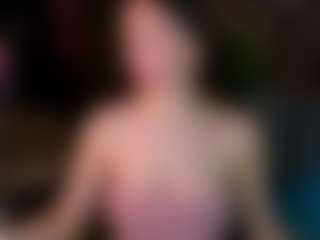 Evelyn's Live Sex Cam Show