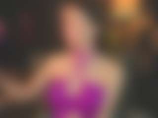 Live cam show with Evelyn - Middle Aged on justonemore.cc