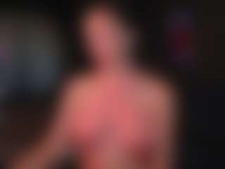 Live cam show with Evelyn - Public on SinfulBabes