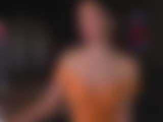Live cam show with Evelyn - Bikini on Dare Cams