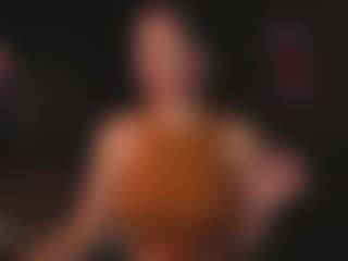 Evelyn MILF webcam performer live streaming
