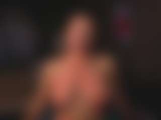 Live cam show with Evelyn - Athletic Middle Aged on boobsie.com