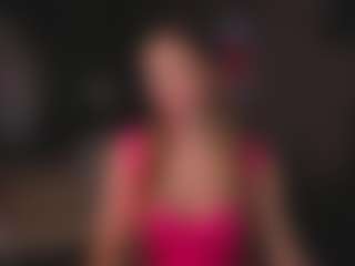 Live cam show with Evelyn - Cute on TastyBlacksLive