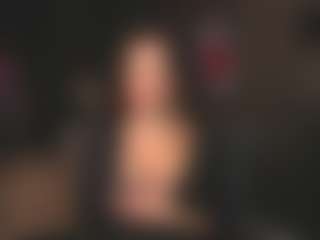 Live cam show with Evelyn - Skinny MILF on slutload