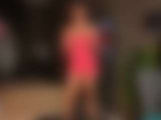 Evelyn's Live Sex Cam Show