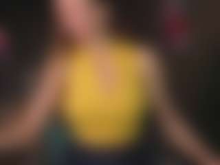 Live cam show with Evelyn - Athletic MILF on slutload