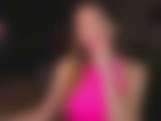 Live cam show with Evelyn - Athletic Middle Aged on Adult Interactions