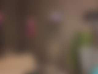 Evelyn MILF webcam performer live streaming