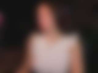 Live cam show with Evelyn - Solo on Big Tits
