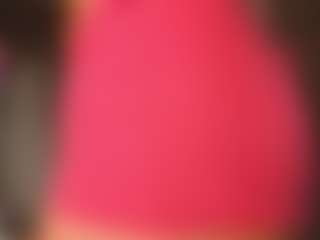 Evelyn MILF webcam performer live streaming