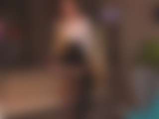 Live cam show with Evelyn - Athletic on Hubzter Live