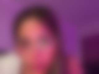 Aimz2Please's Live Sex Cam Show