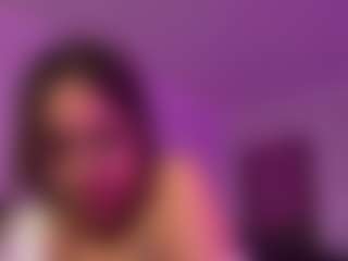 Aimz2Please's Live Sex Cam Show