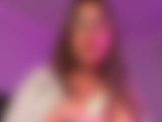 Aimz2Please's Live Sex Cam Show