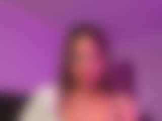 Aimz2Please's Live Sex Cam Show