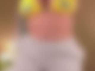 Live cam show with Maya-house - Petite on StripNow