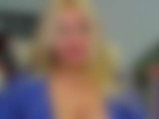 Live cam show with SamanthaPINK - Smoking on SpankPalCams