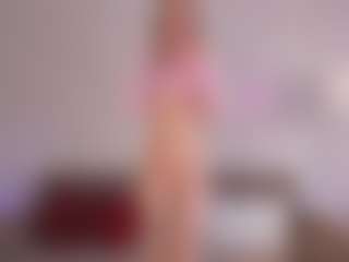 Live cam show with Amy - Blowjob on Dolls Live
