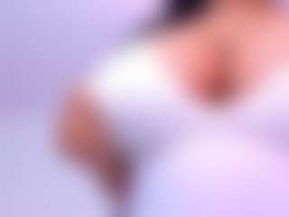 Live cam show with Gia-Fantasy - Moaning on Fling VIP Chat