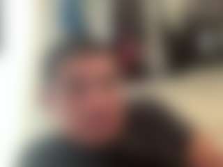 Mrshyboy32's Live Sex Cam Show