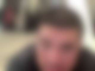 Mrshyboy32's Live Sex Cam Show
