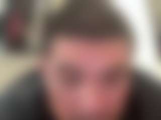Mrshyboy32's Live Sex Cam Show