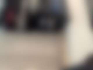 Mrshyboy32's Live Sex Cam Show