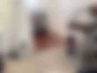Mrshyboy32's Live Sex Cam Show