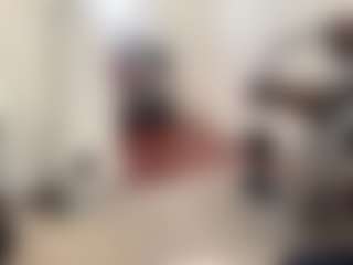 Mrshyboy32's Live Sex Cam Show